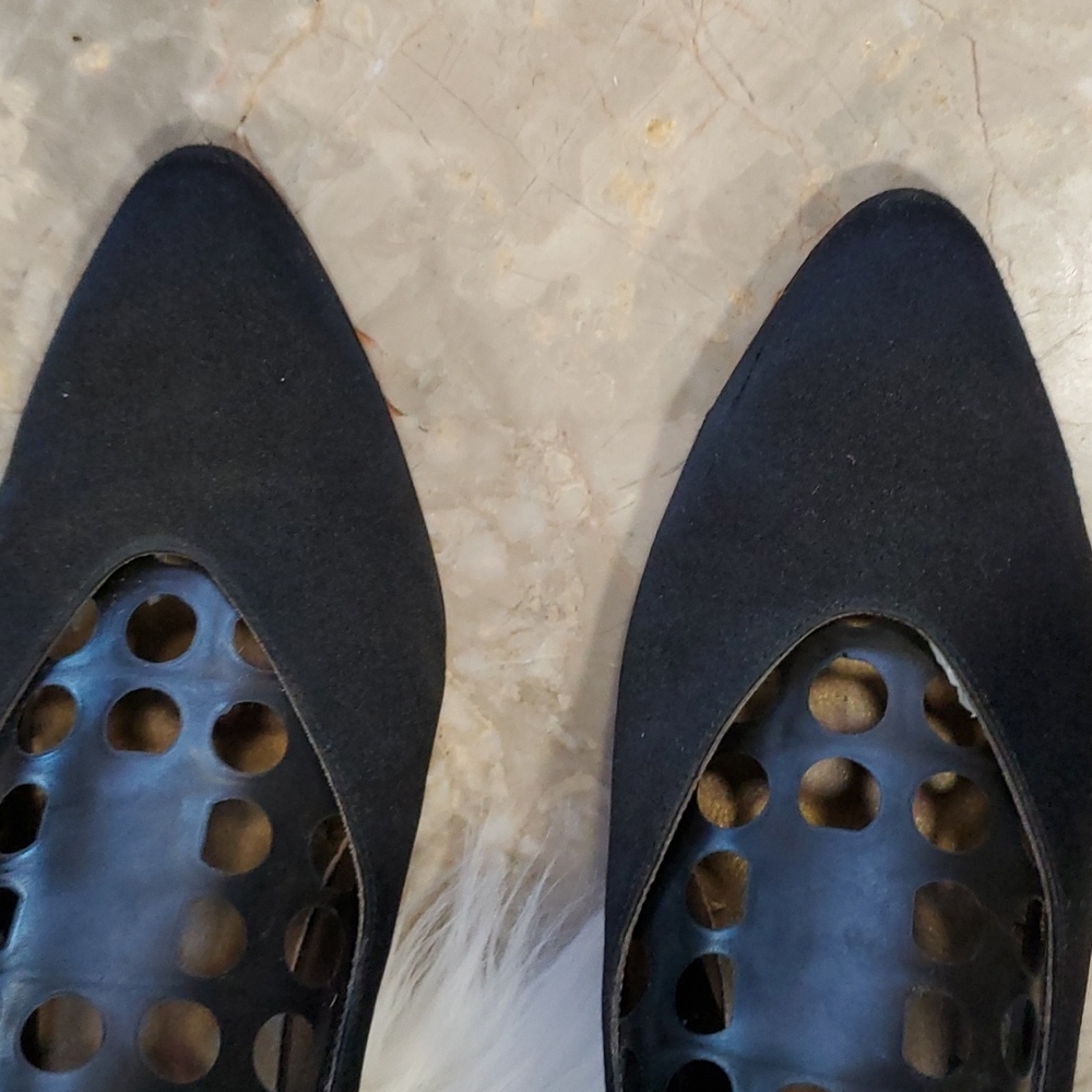 Yves saint laurent black  satin heel pumps slipon shoes size 7.5M - Picture 2 of 16